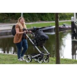 Capote Pour Siège-auto Gr 0+ Hoody DOOKY Romantic Leaves Noir -Made4baby capote pour siege auto gr 0 hoody dooky romantic leaves noir 1 2