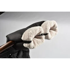 Moufles Pour Poussette RED CASTLE Noires 10 Moufles Pour Poussette RED CASTLE Noires -Made4baby moufles pour poussette red castle noires 2