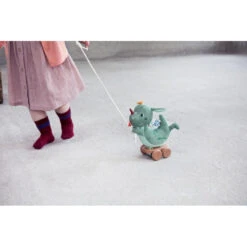 Peluche Câline à Tirer Joe Le Dragon LES LILLIPUTIENS -Made4baby peluche caline a tirer joe le dragon les lilliputiens 1 7