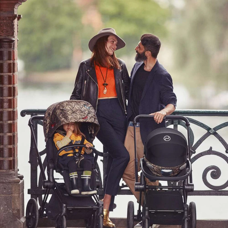 Poussette Duo Priam Luxe Tout-terrain Et Gr0+ Cloud Q CYBEX Butterfly 9 Poussette Duo Priam Luxe Tout-terrain Et Gr0+ Cloud Q CYBEX Butterfly – Image 7