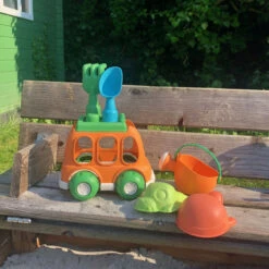 Set 6 Pièces Jardin & Plage Avec Voiture MAGNI -Made4baby set 6 pieces jardin plage avec voiture magni 3