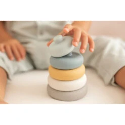 Tour à Empiler En Silicone MINENE Rond Bleu -Made4baby tour a empiler en silicone minene rond bleu 5