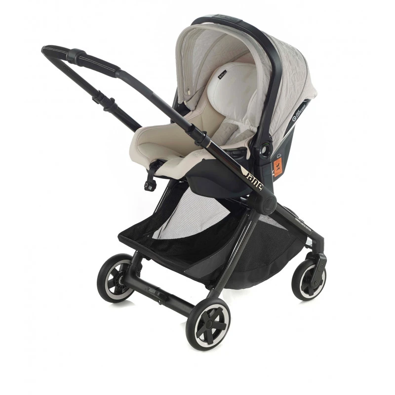 Jané Trio Poussette Newel Carbon Edition + Nacelle Micro Pro 2 + Coque I-Size Koos R1 JANE Racer Cream 8 Jané Trio Poussette Newel Carbon Edition + Nacelle Micro Pro 2 + Coque I-Size Koos R1 JANE Racer Cream – Image 6
